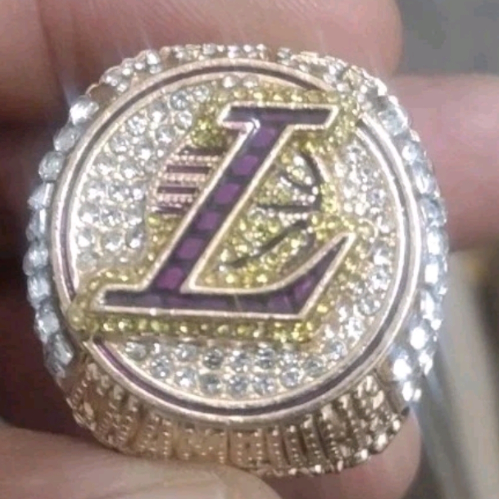 HAND-MADE 2020 LAKERS LEBRON JAMES CHAMPION SIZE 11 RING,BOX & LBJ LAKER POSTERS